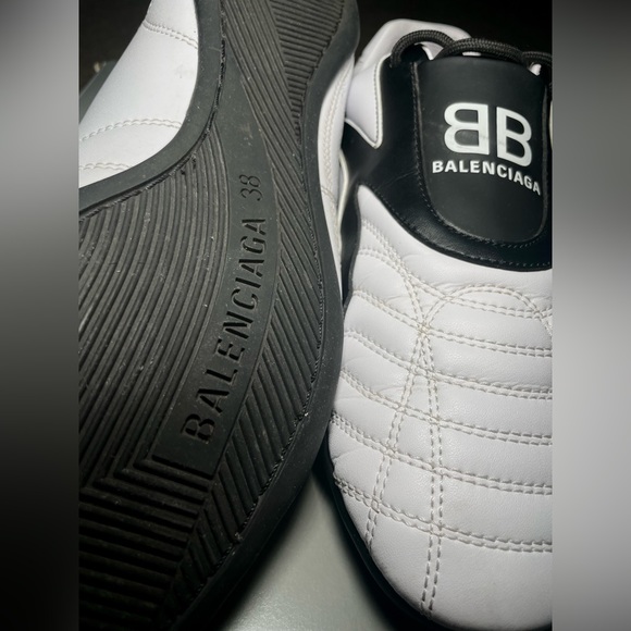 Balenciaga women’s Zen Sneaker MATT LEATH BLACK/ WHITE | Size: C 38 USA SIZE : 8 - Picture 6 of 10